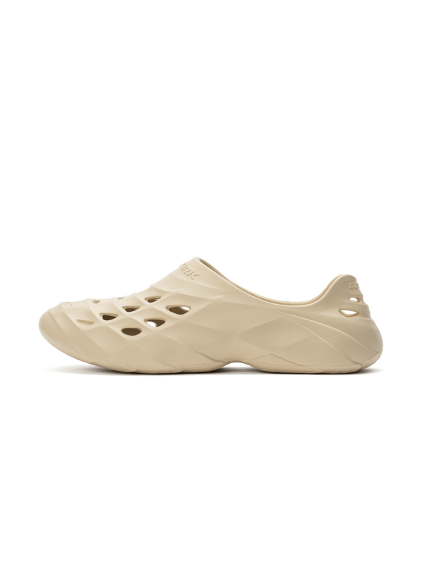 Sandstone Selkirk Sport Renew Pickleball Recovery Shoe with perforated upper and slip-on design